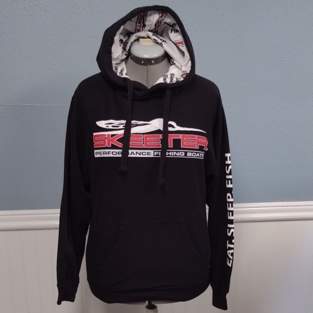 SKEETER Boats Performance, Black Graphic Men, Hoodie Sweatshirt with Bold Design
